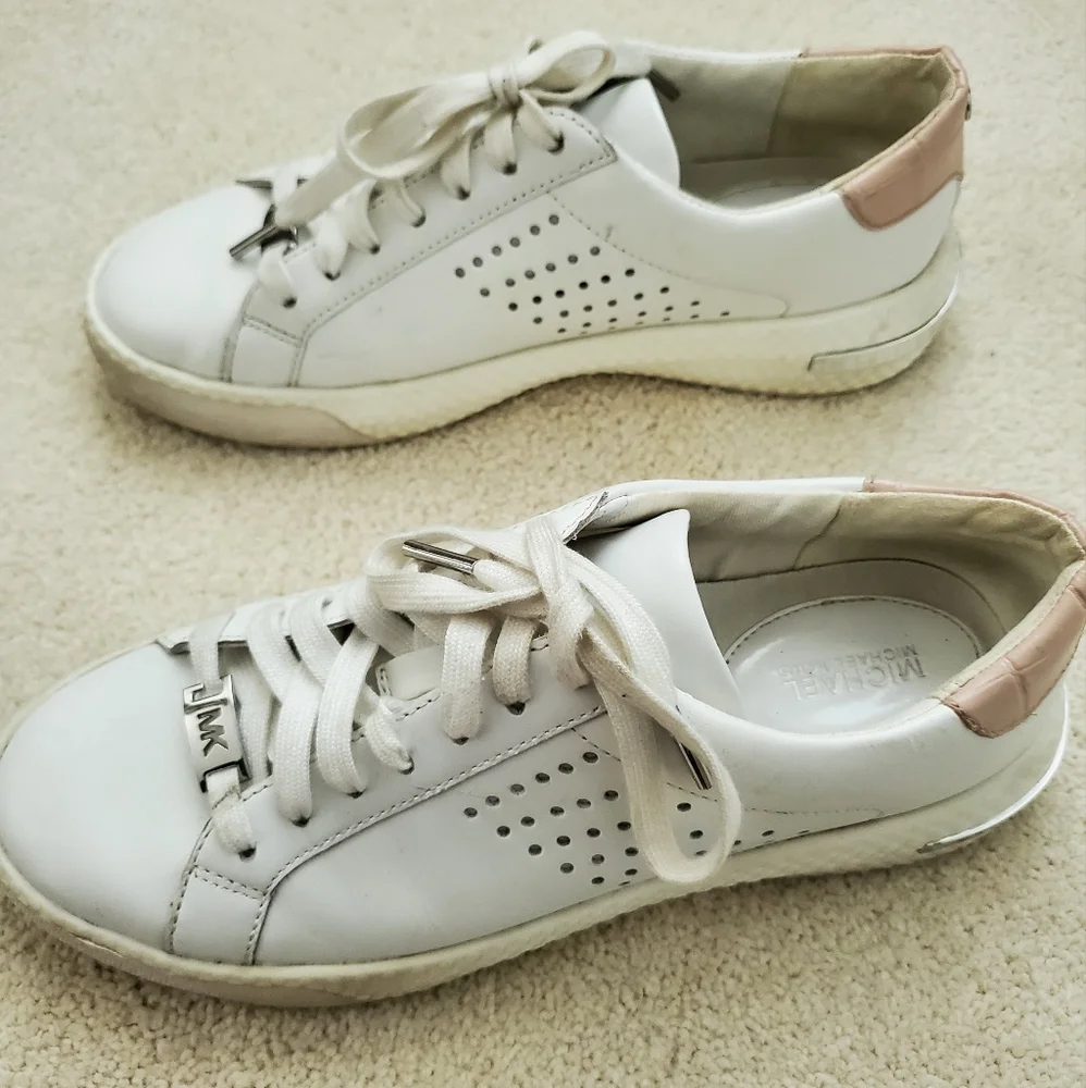 Michael Kors Codie Lace Up Optic White Leather Sneakers with Croc Accent sz8